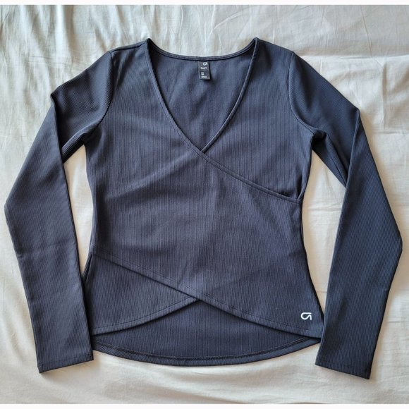GapFit Breathe Faux Wrap Top (Black, XS) - Picture 3 of 9